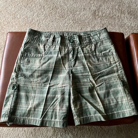 Calvin Klein Jeans - Shorts Size 4 - Picture 4 of 7